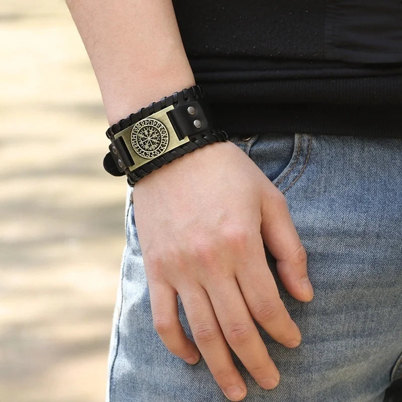 New Retro Wide Leather Pirate Compass Bracelet